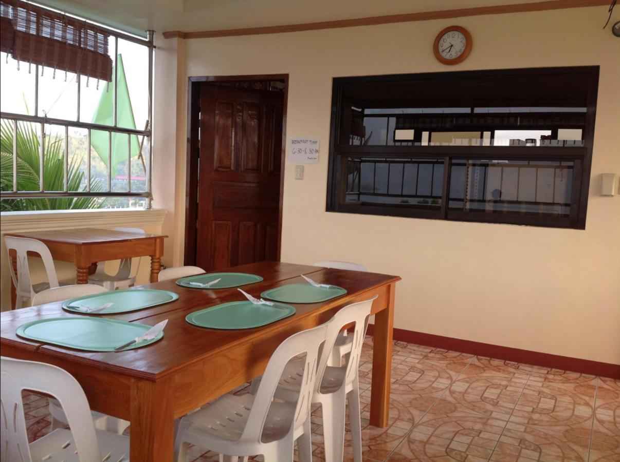 Divine Castle Travelers Inn Coron Eksteriør bilde